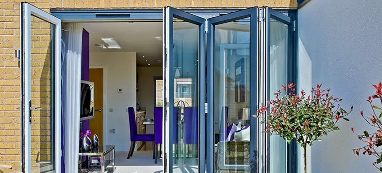 Bifold Door Repairs Near Me in Oviedo, FL