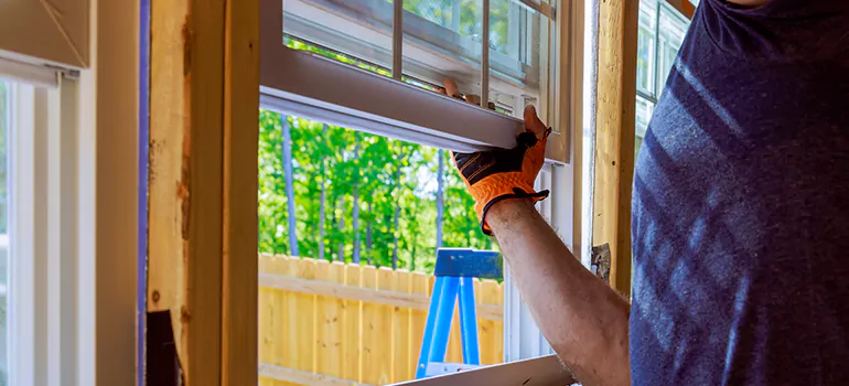 >Bay Window Curtain Rail Track in Oviedo, FL