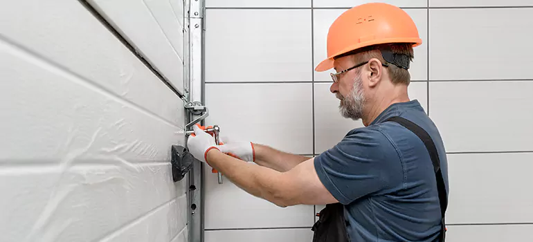 Garage Door Repair in Oviedo