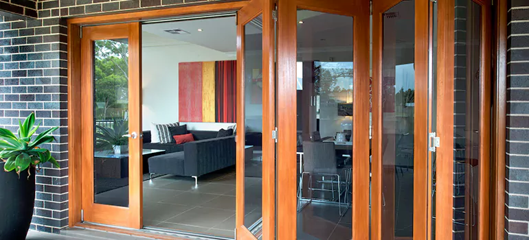 Folding Door Panel Repair in Oviedo, FL