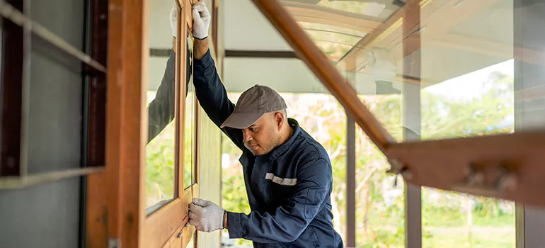 Double Hung Vinyl Window Sash Replacement in Oviedo, FL