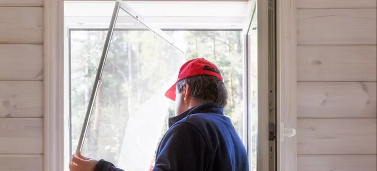 Expandable Window Screen Installation in Oviedo, FL